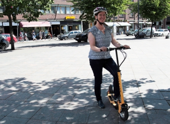 Sähköpotkulauta vie