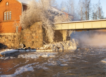 Ylivertainen säätäjä